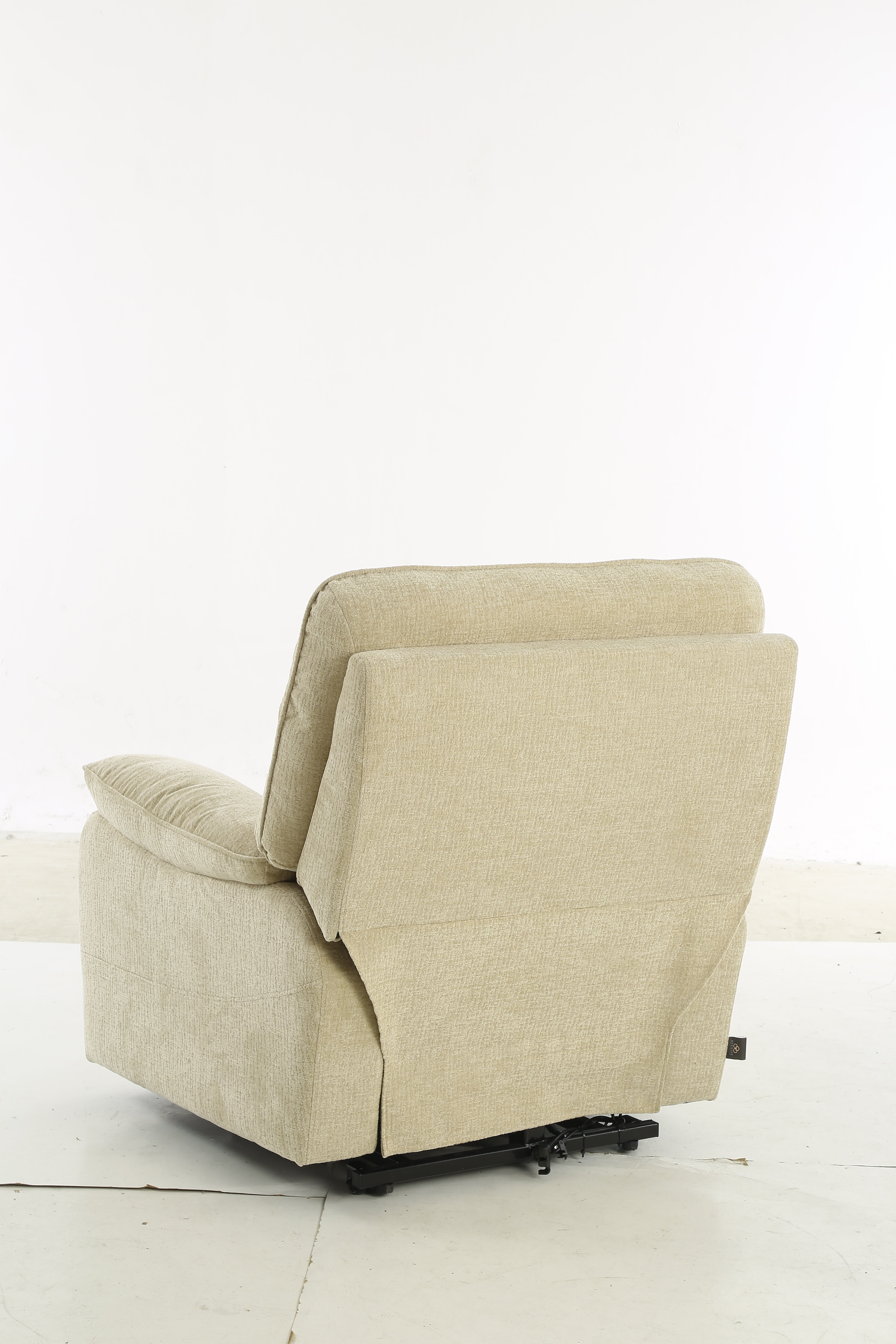 Cornwall Beige Rise & Recline Massage Chair