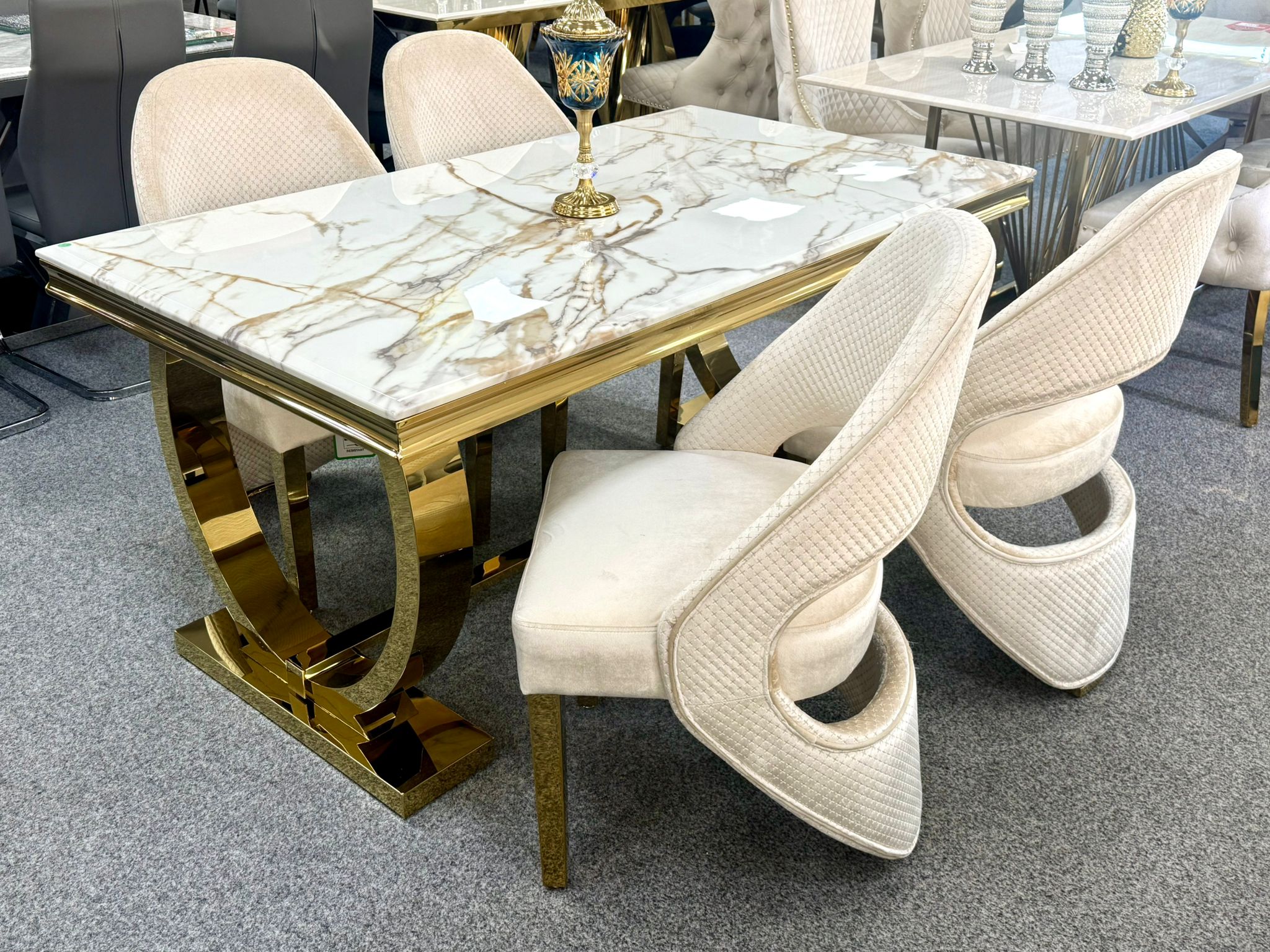 Arianna Marble & Gold Dining Table With Santos Curve Velvet Chairs Gold Legs